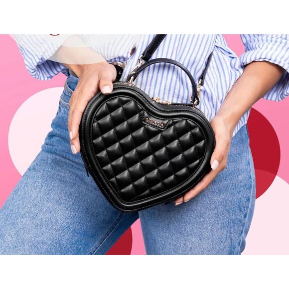 Elpreole Black Heart Quilted Crossbody Purse NWT - Picture 1 of 10